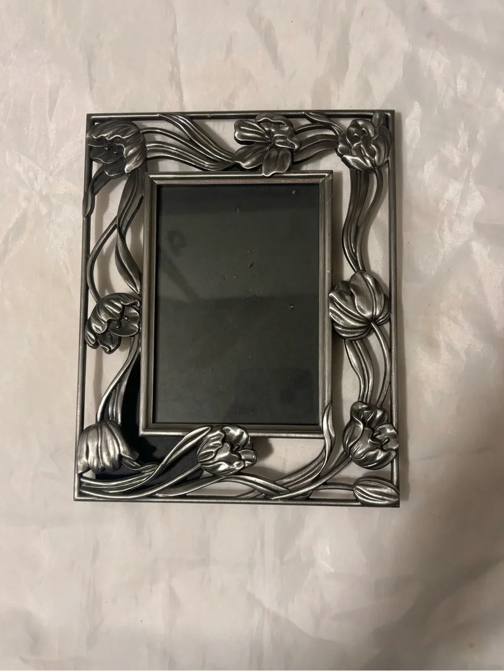 Art Nouveau Style Pewter Toned Tulip Flower Metal Floral Photo Frame
